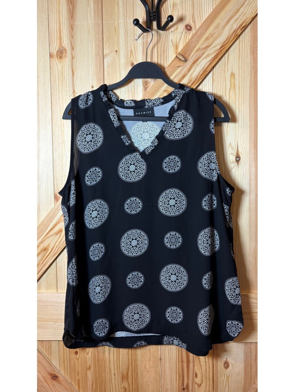 Premise Black Sleeveless Blouse with White Mandala Print XL